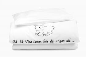Ekologiskt babypåslakan 2-delar -Bä Bä vita lamm