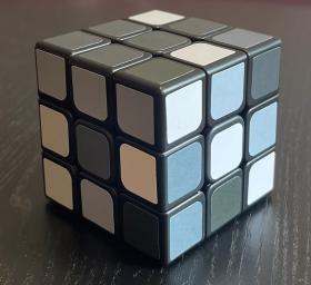 Magisk kub -svartvit