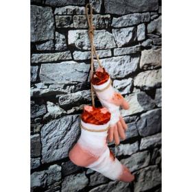 Halloweendekoration H&auml;ngande fot och hand