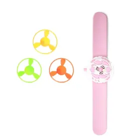 Sn&auml;pparmband med snurra (Rosa)