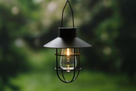 Solcellslampa industristil