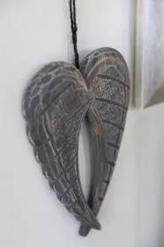 Dekoration -vingar i tr&auml;