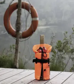 Flytväst för vinflaskan