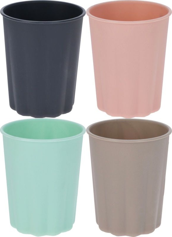 Plastmuggar i 4-pack